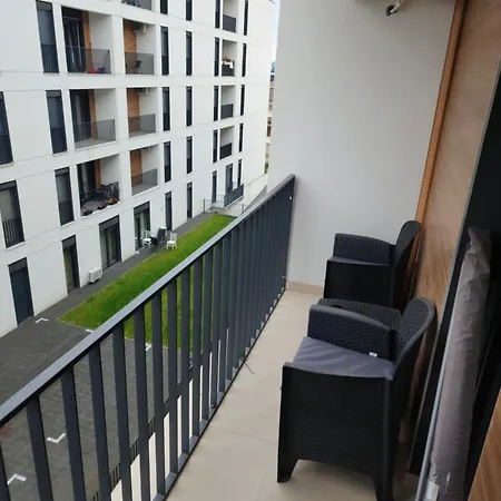 Smaragd Apartament *